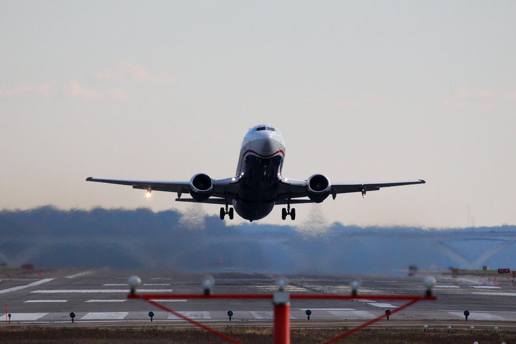 us airways aircraft taking off